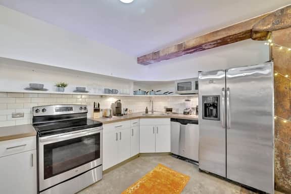 222 North Central St - Image 3